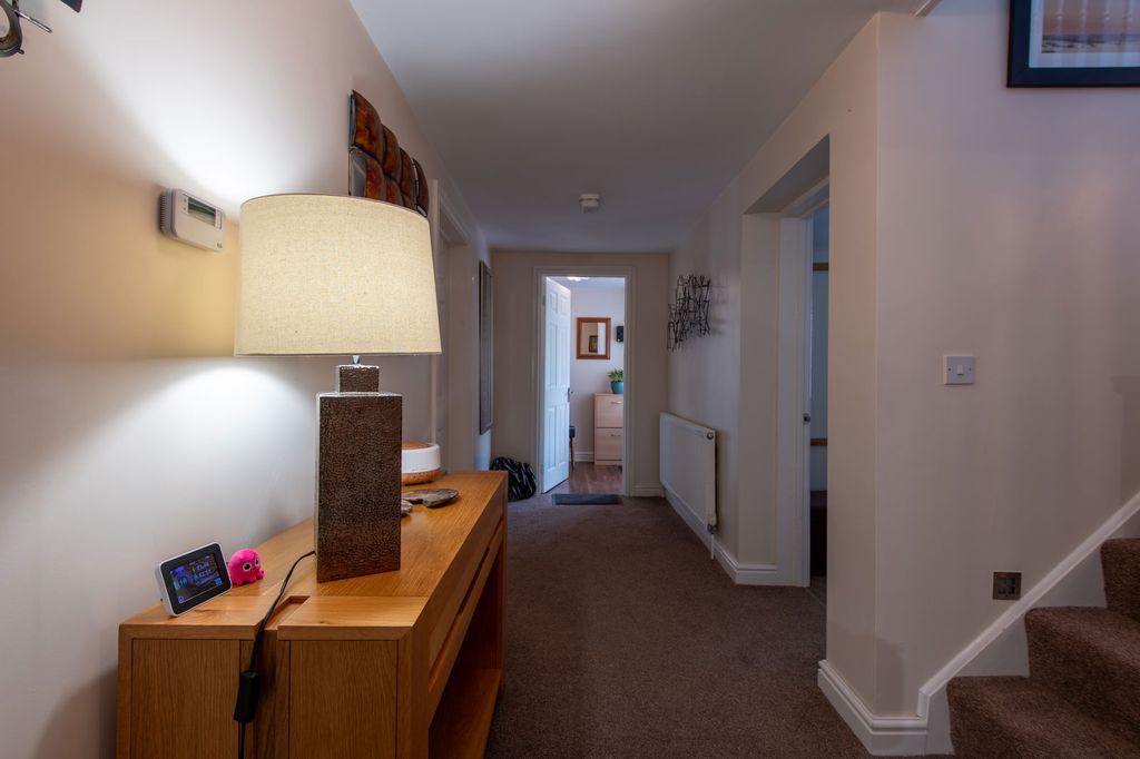 Property photo 2 of 46