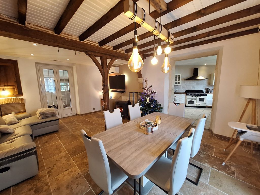 Property photo 2 of 18