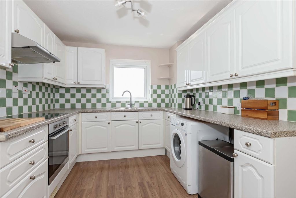 Property photo 2 of 11 Greystone_8.Jpg