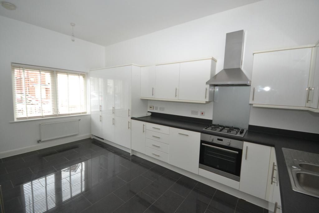 Property photo 2 of 18 Kitchen Diner