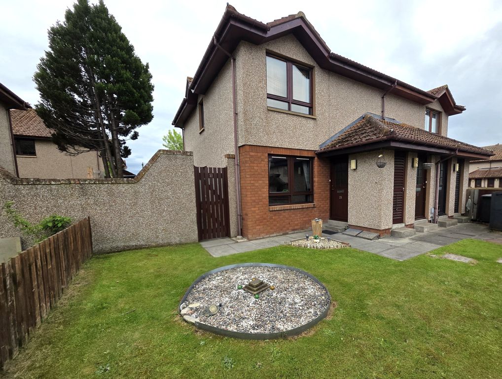 Property photo 1 of 11