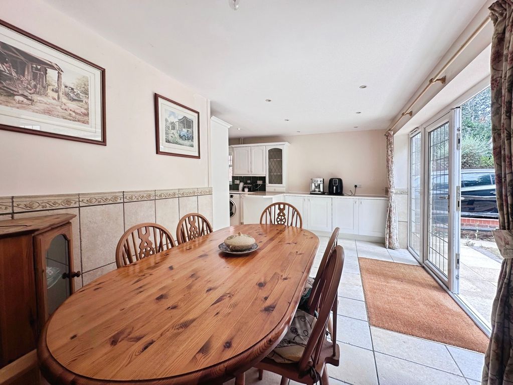 Property photo 3 of 14 Pbox-Img.Jpg