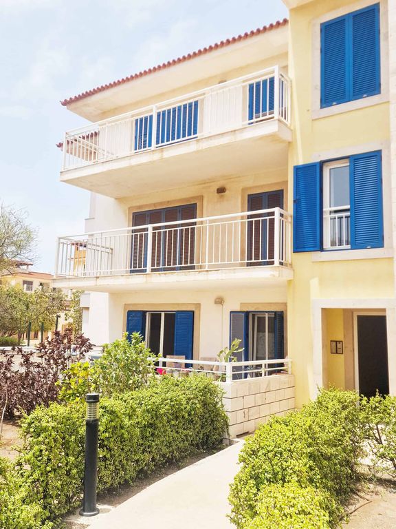 Property photo 2 of 10 Exterior - Ground Floor 2 Bed Key Ready Apartment Coprosma, Vila Verde