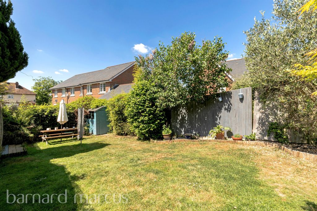 Property photo 2 of 12