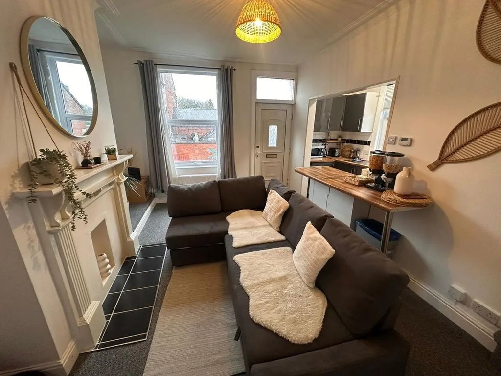 Property photo 2 of 15 Picture No. 06