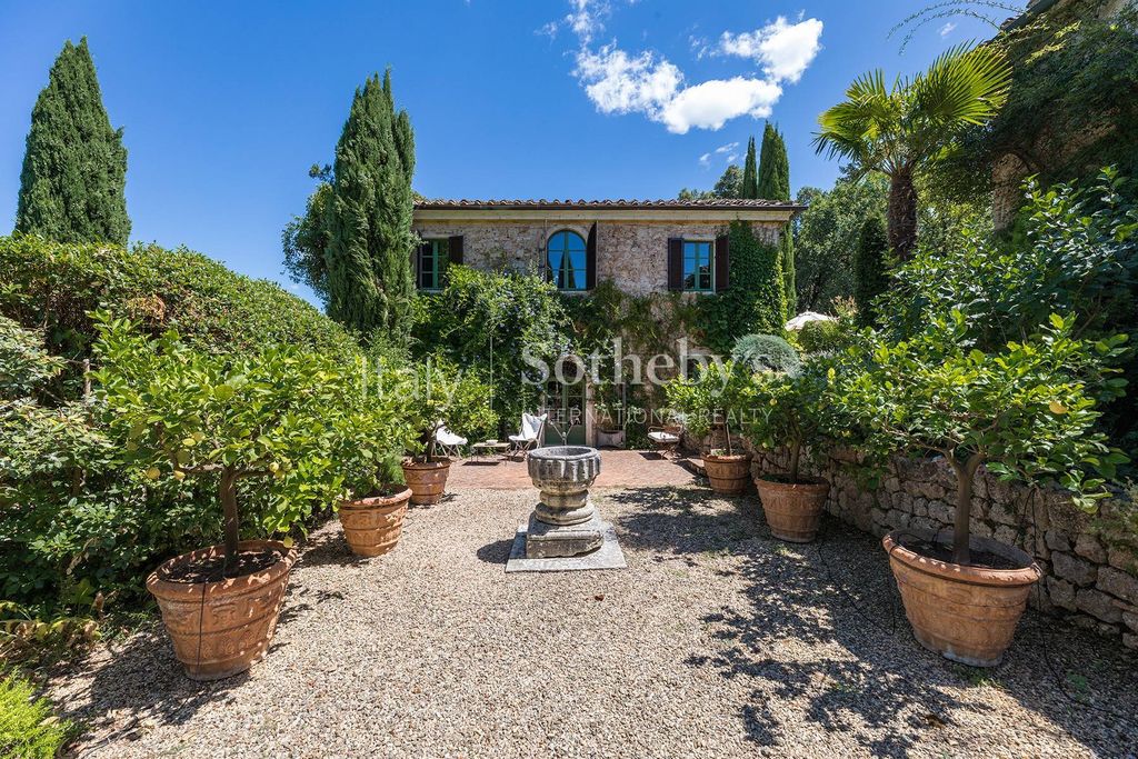 Property photo 3 of 43