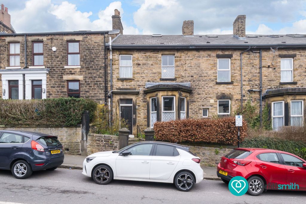 Property photo 1 of 24