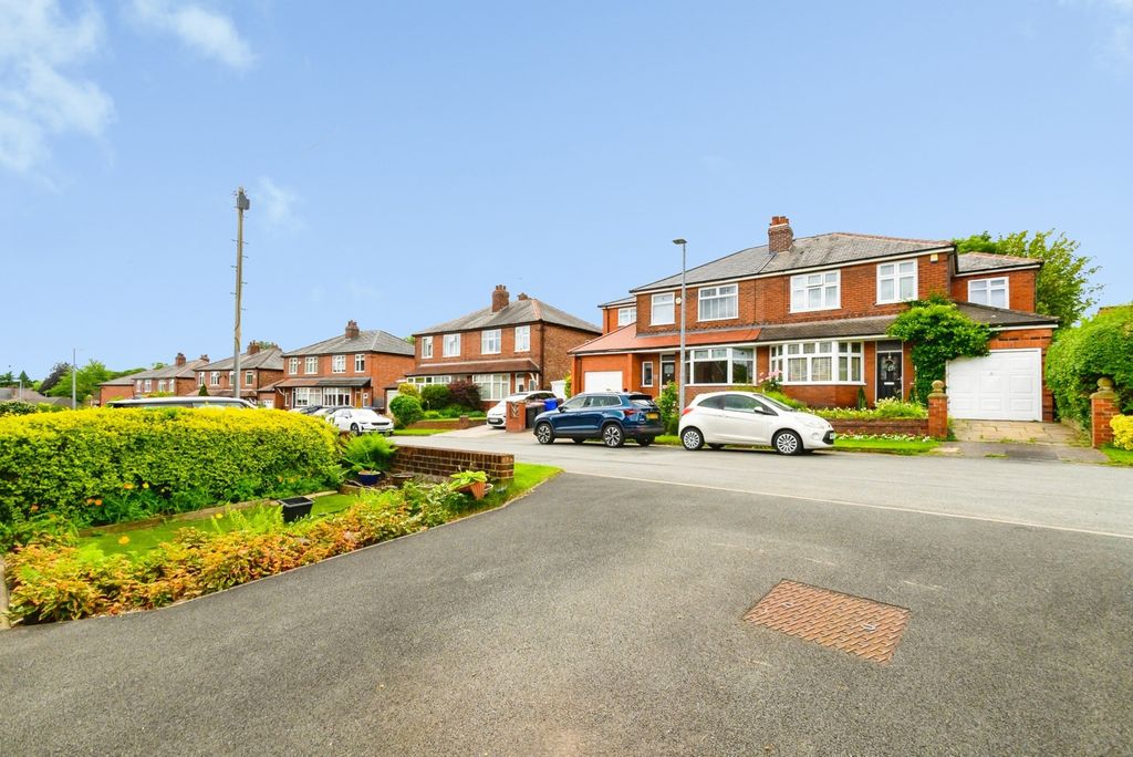 Property photo 2 of 36 Pbox-Img.Jpg