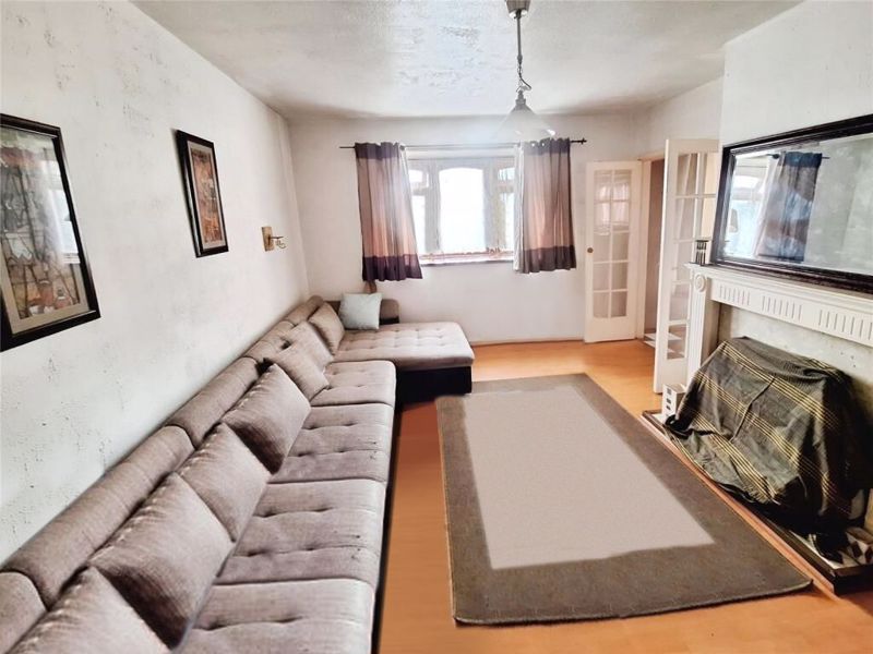 Property photo 2 of 8 Photo 2