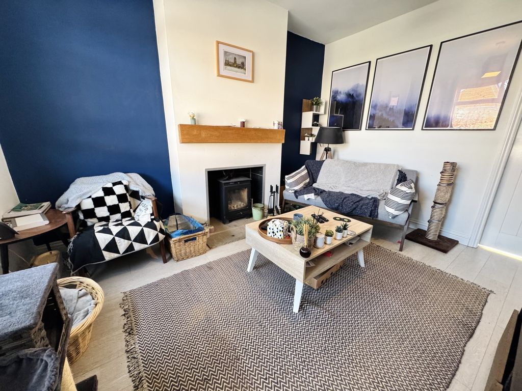 Property photo 2 of 12 Img_0369