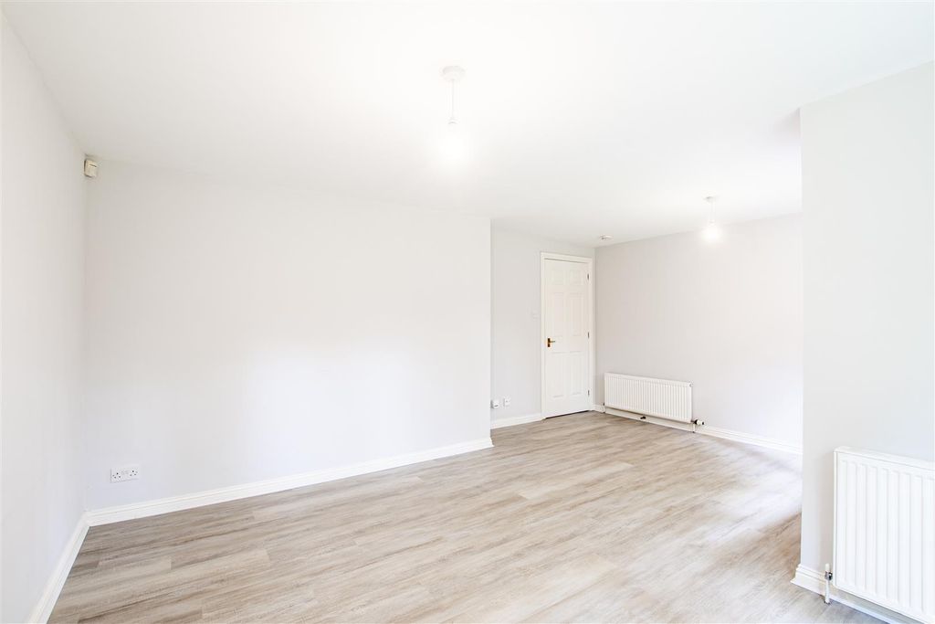 Property photo 3 of 10 Lounge-2.Jpg