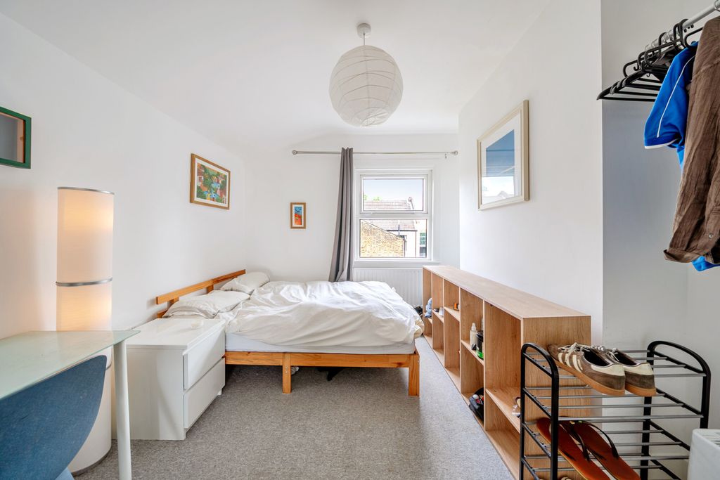 Property photo 3 of 37 1457746-37-6A032d...