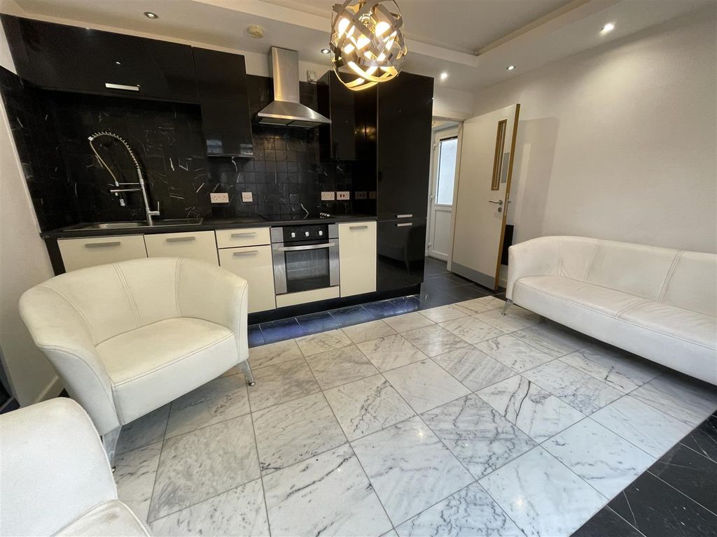 Property photo 2 of 6 Img_4960.Jpg