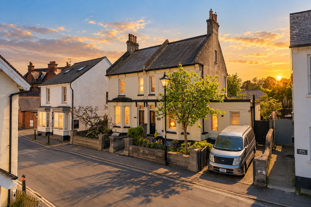Property photo 1 of 28