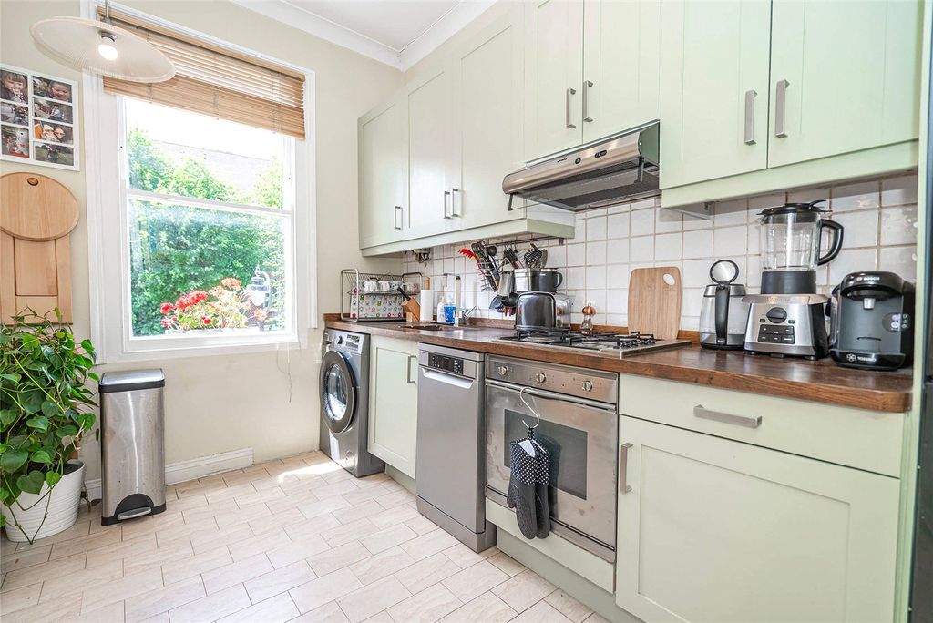 Property photo 2 of 14 Kitchen B