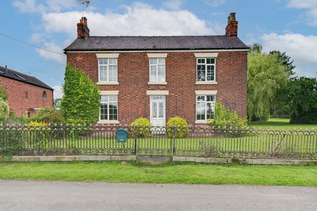 Property photo 1 of 36