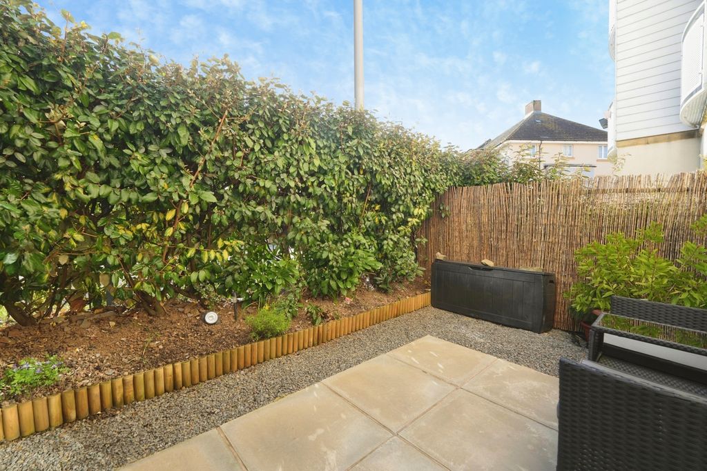 Property photo 2 of 12 Pbox-Img.Jpg