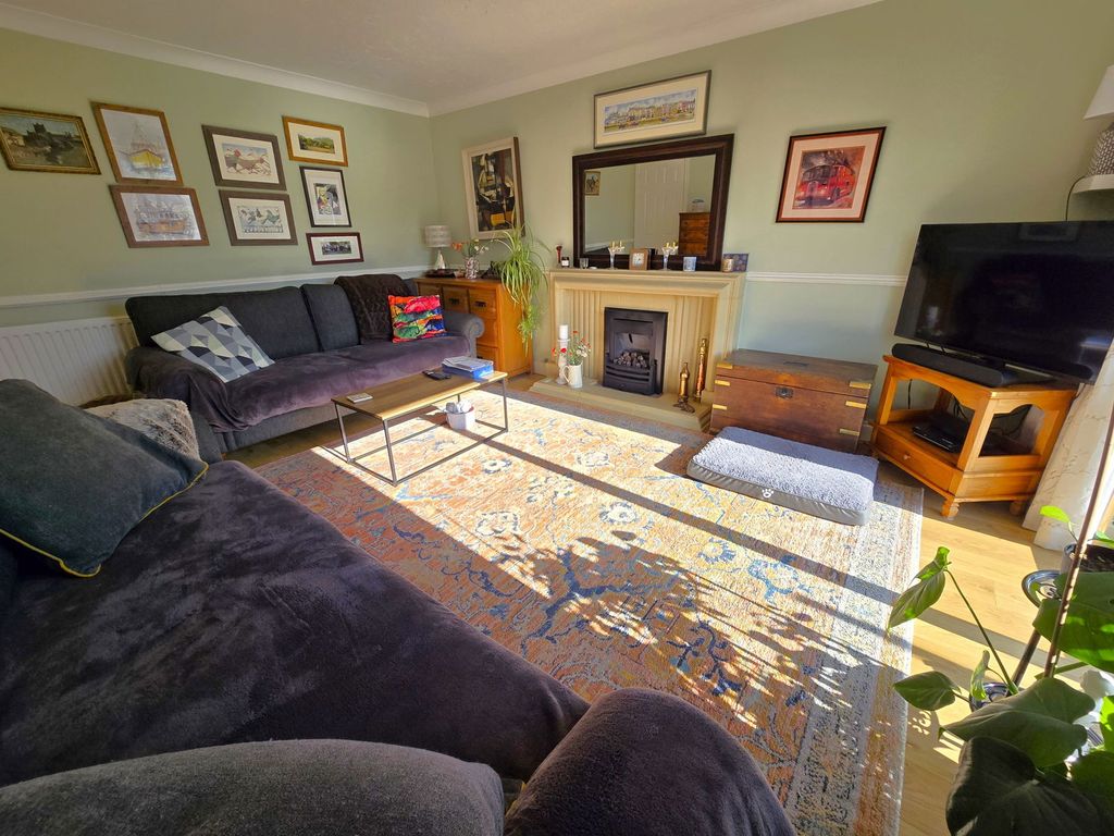 Property photo 3 of 24