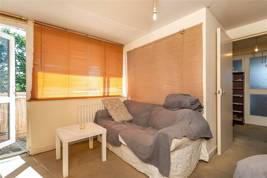 Property photo 3 of 9 Picture No. 06