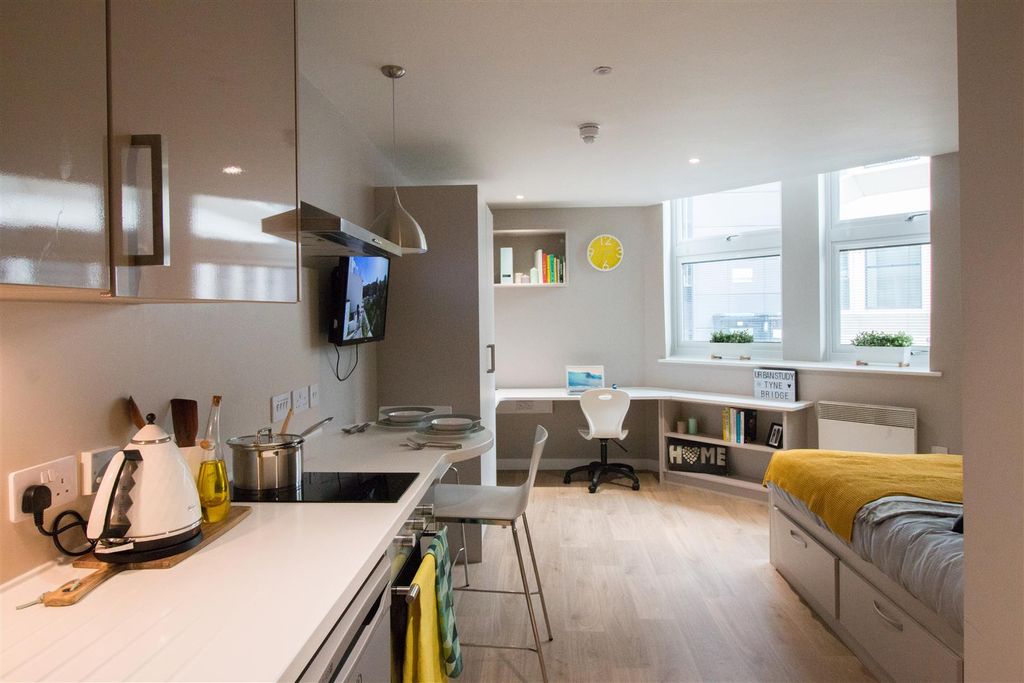 Property photo 1 of 11 Tyne Bridge Premium Studio Kitchen View.Jpg