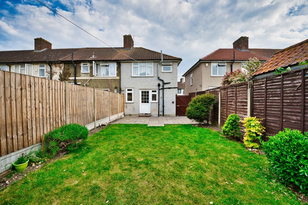 Property photo 2 of 13