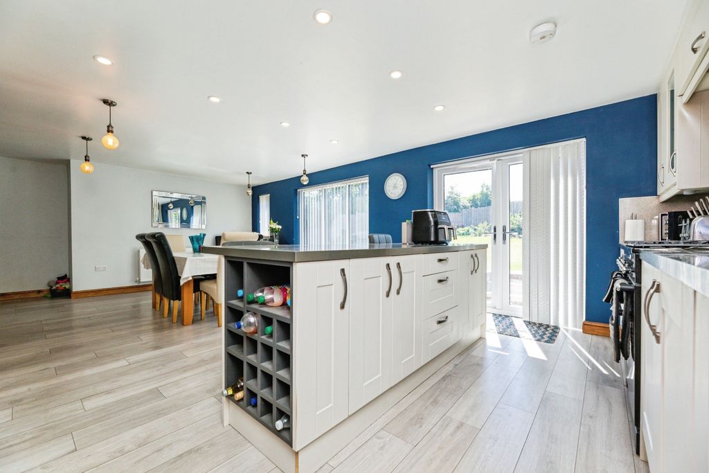 Property photo 2 of 32 2A8A1143