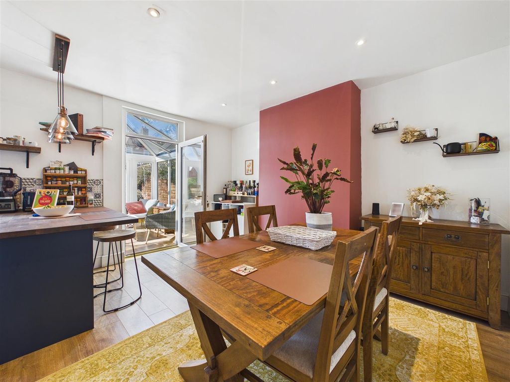 Property photo 1 of 23 Cam05476G0-Pr0146-Still013.Jpg