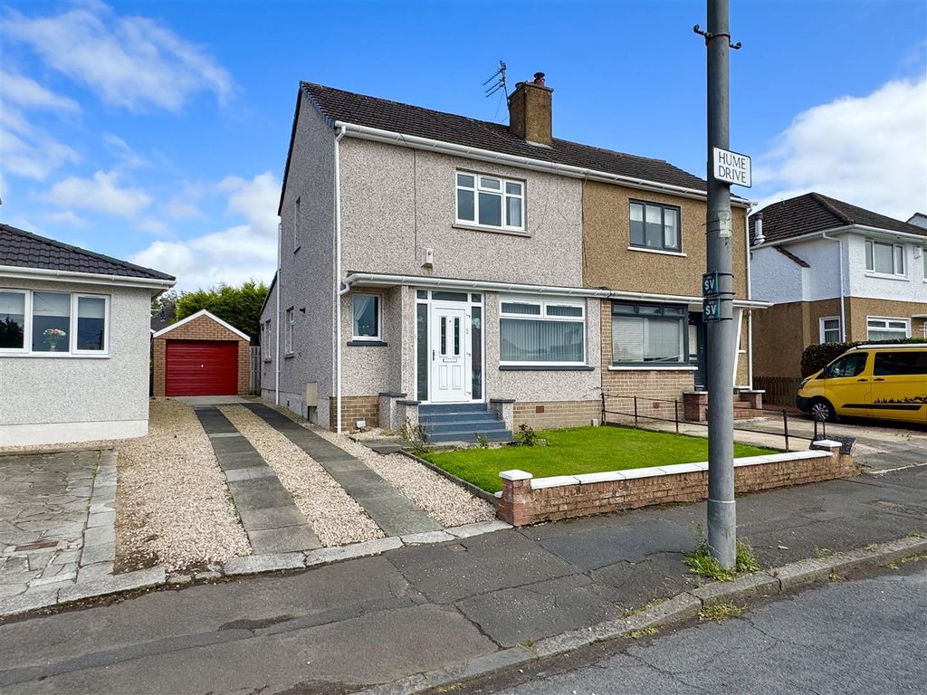 Property photo 1 of 14 External