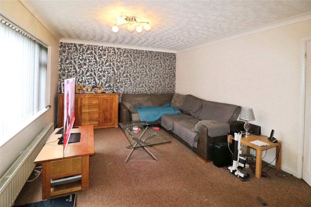 Property photo 3 of 8 Picture No. 02