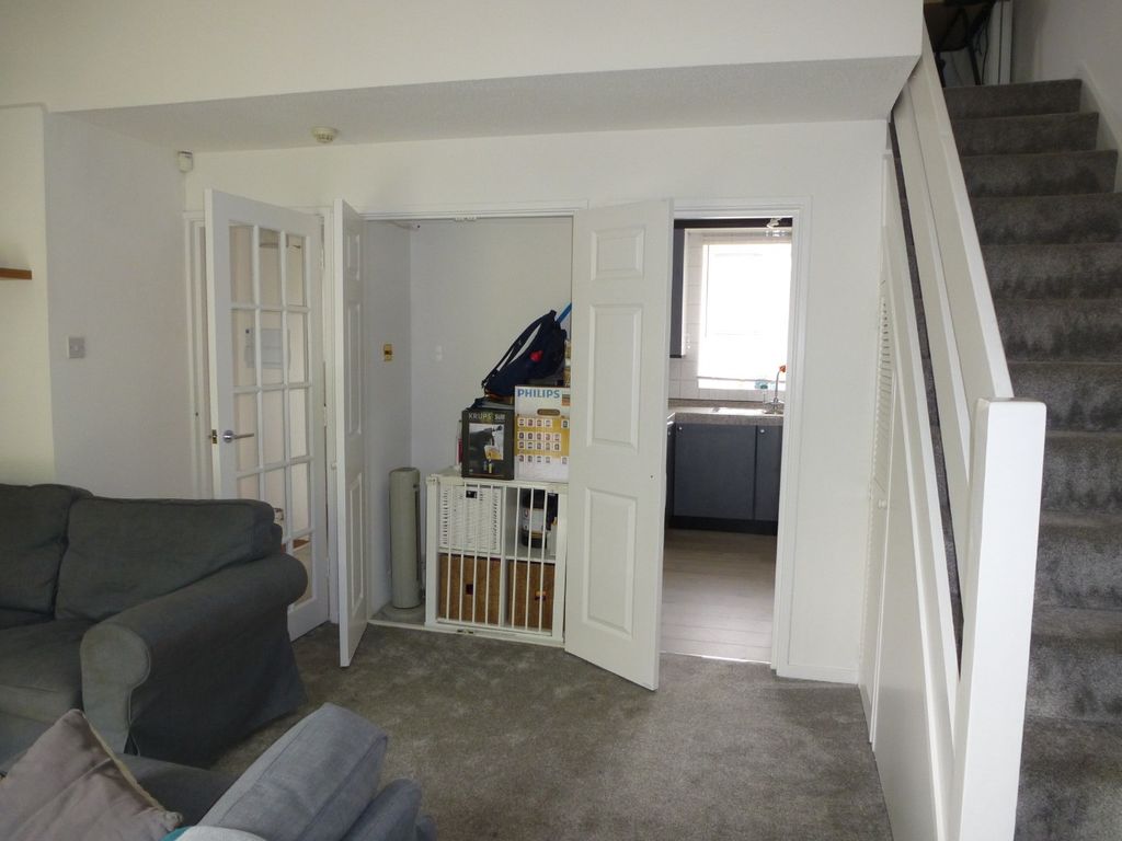 Property photo 2 of 10 5143311