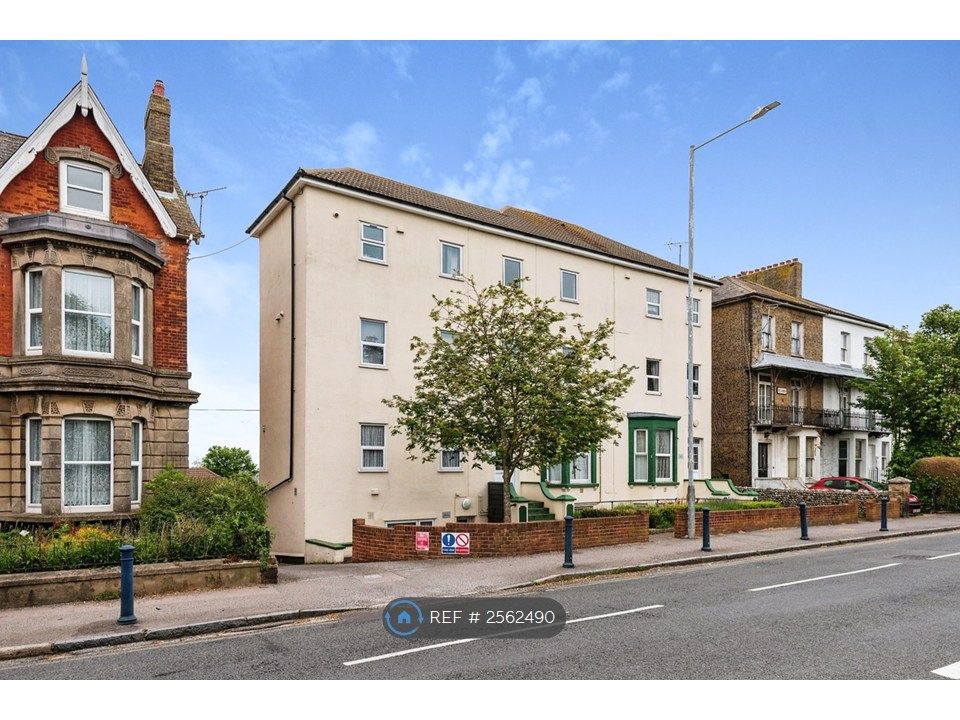 Property photo 2 of 33