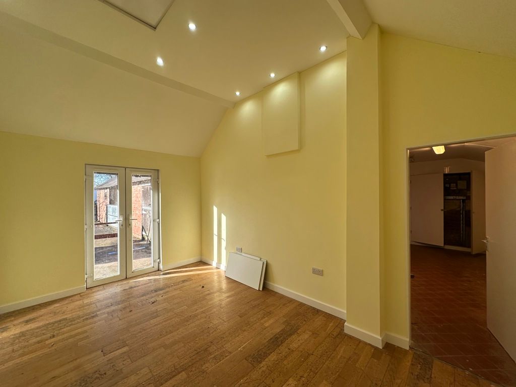 Property photo 2 of 5 Photo 3