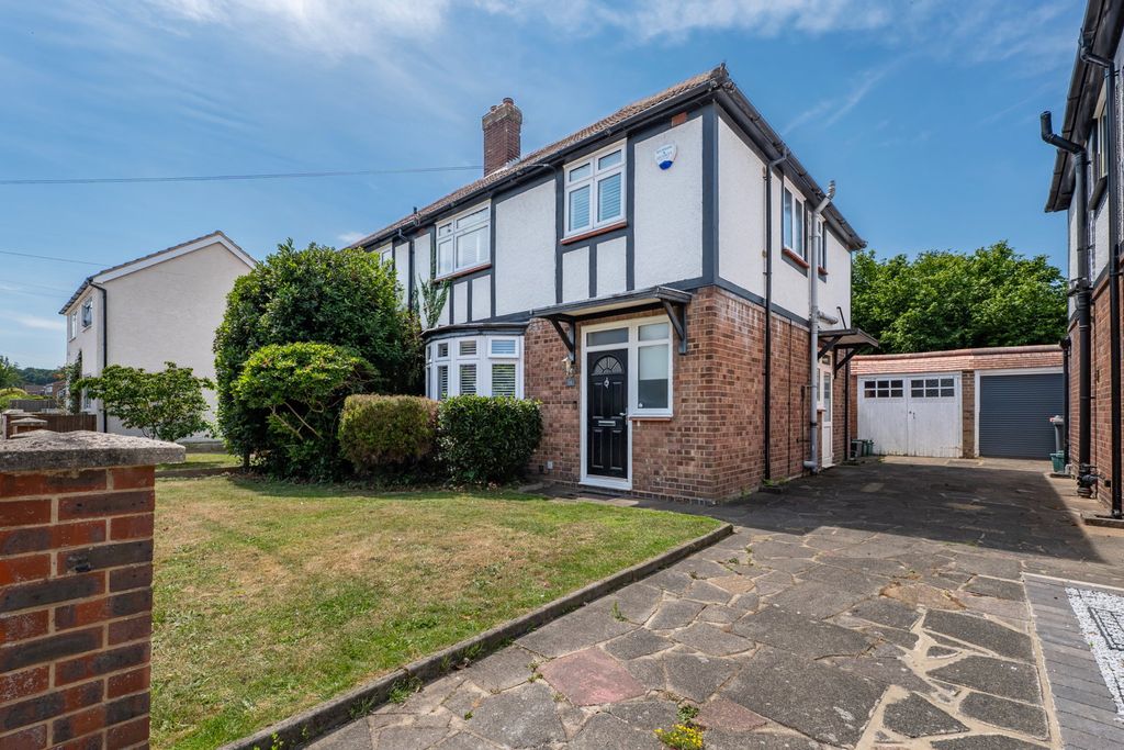 Property photo 1 of 25