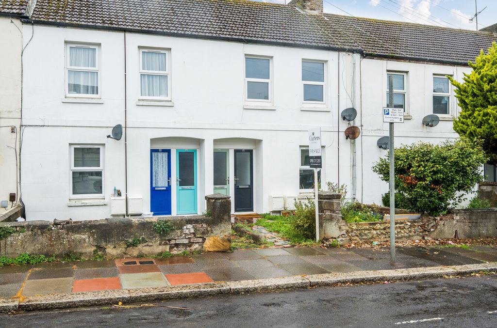 Property photo 1 of 12 1535202-2-1A13070...