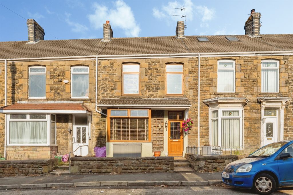 Property photo 1 of 18