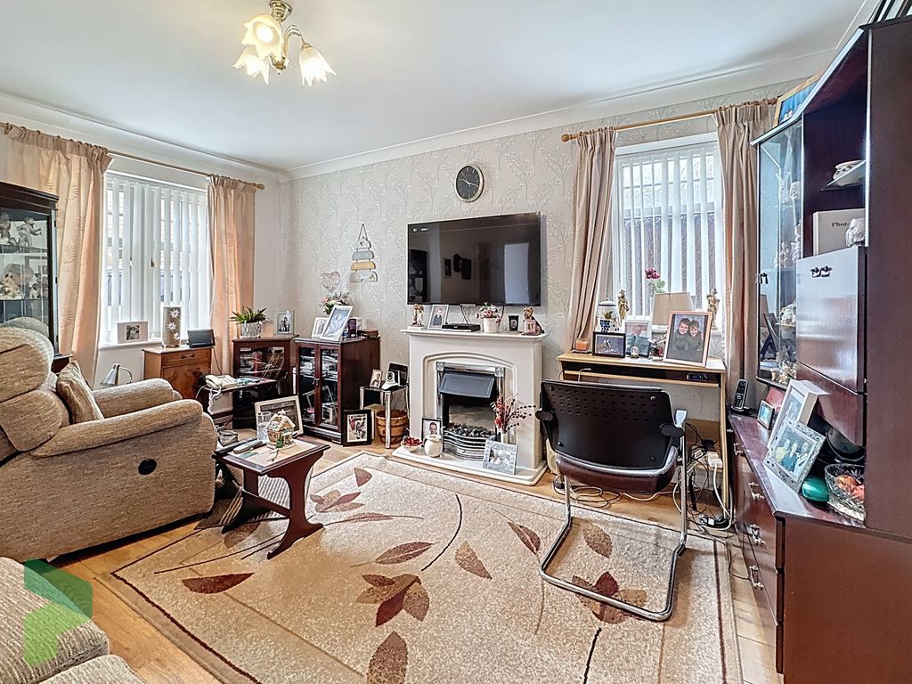 Property photo 3 of 18