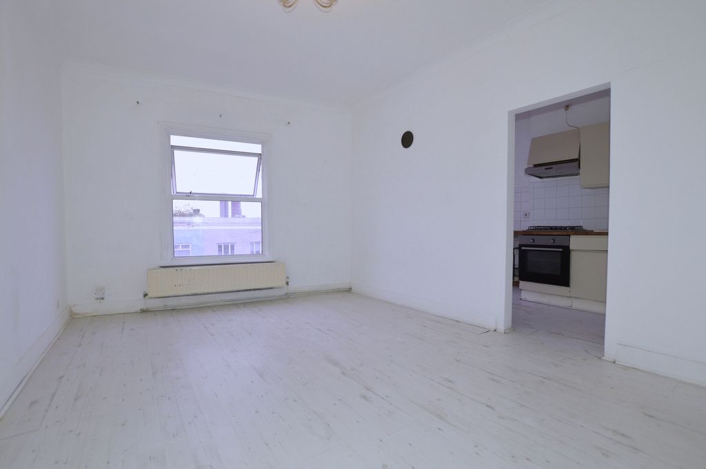 Property photo 2 of 7 Dsc_0313