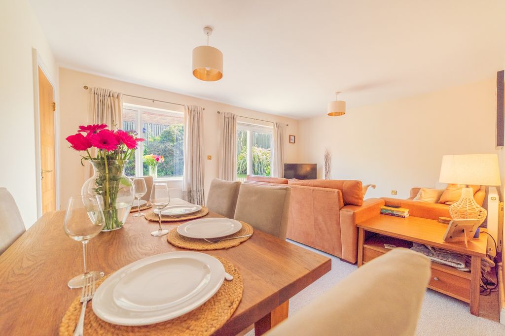 Property photo 2 of 43 Award Winning Cps Homes Media Team_2