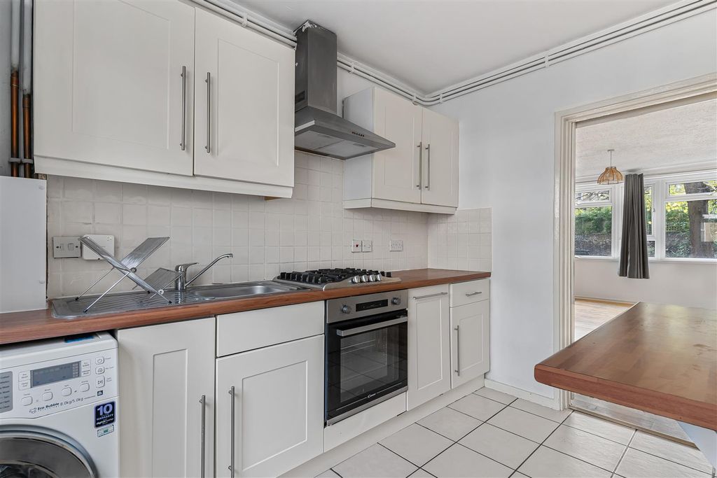 Property photo 3 of 8 8_67512.Jpg