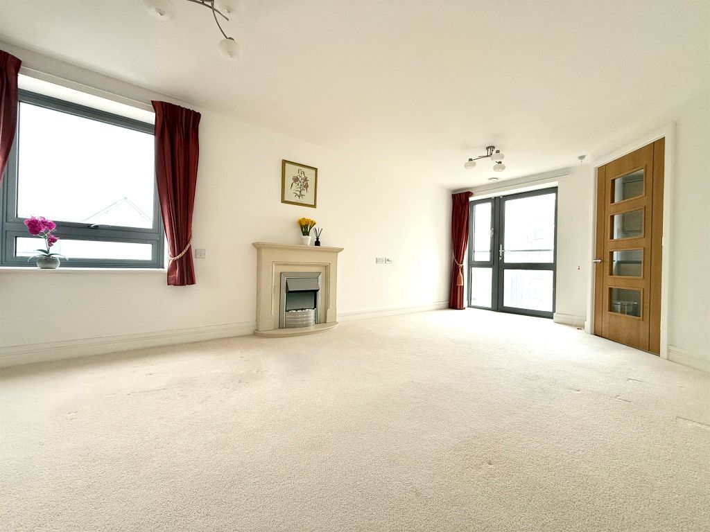 Property photo 3 of 19