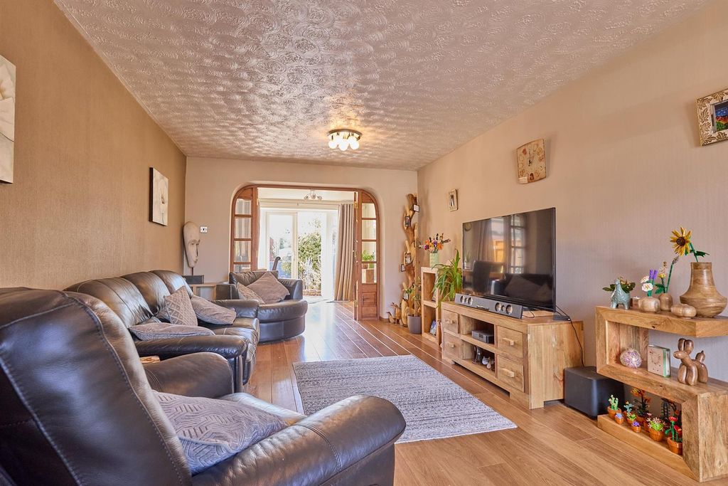 Property photo 2 of 19 Bearsden_10.Jpg