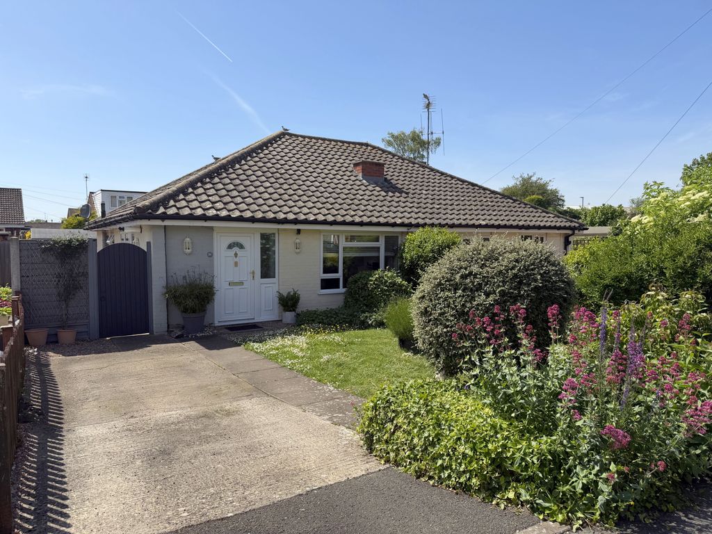 Property photo 1 of 26 2 Bedroom Semi Detached Bungalow For Sale