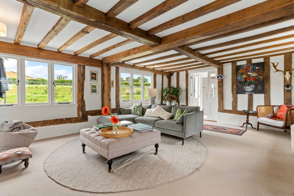 Property photo 3 of 23 Picture No. 10