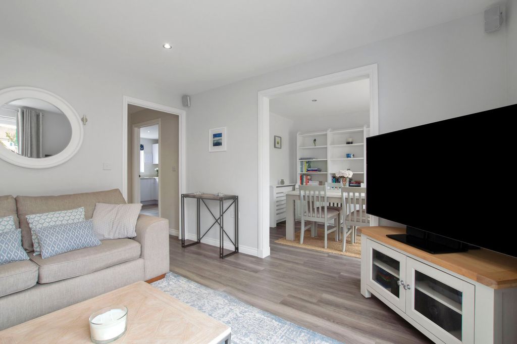 Property photo 3 of 18 Property Image 3