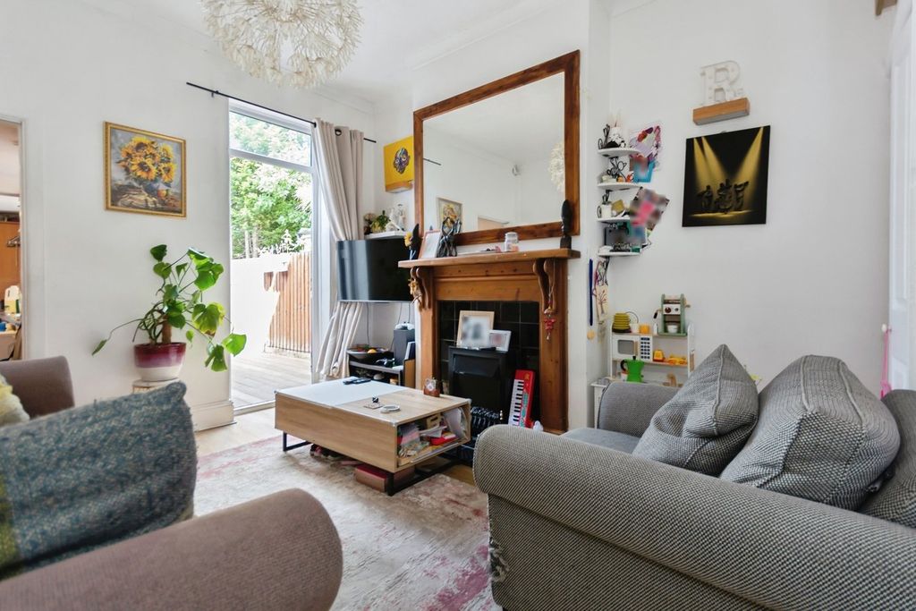 Property photo 2 of 15