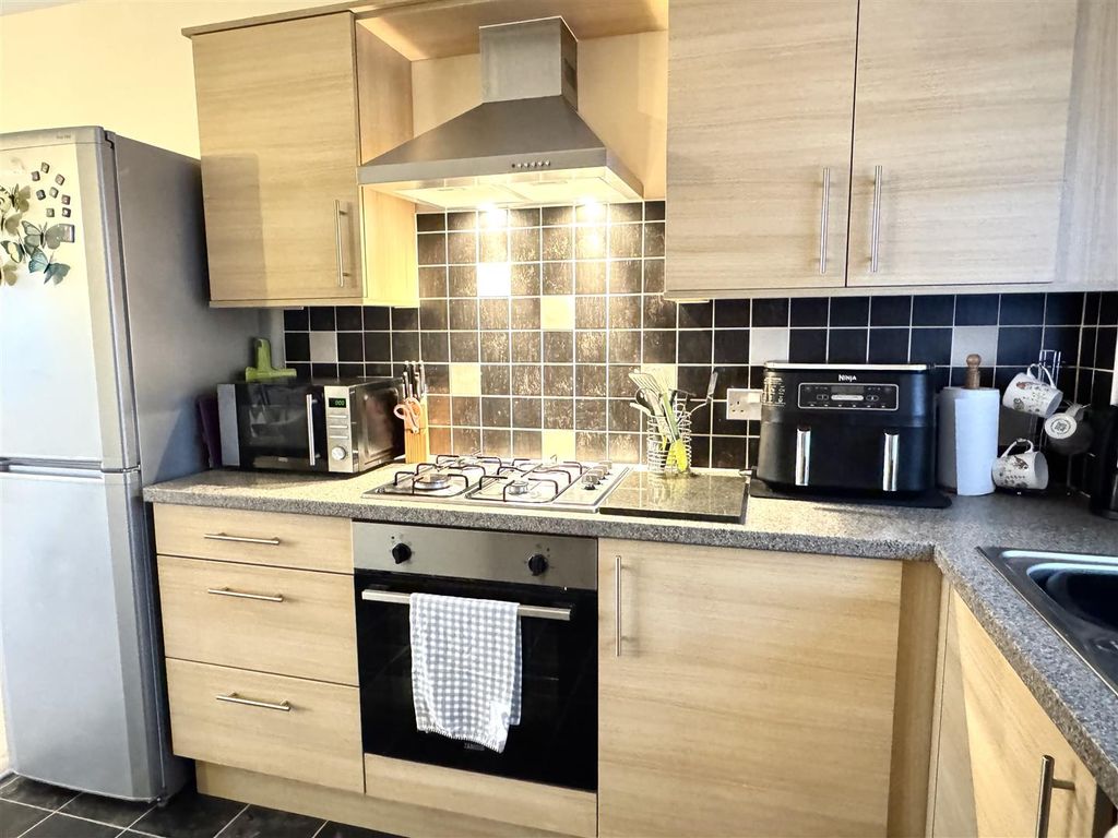 Additional image 15 of 2 bed flat for saleMountside Road, Par, Par PL24