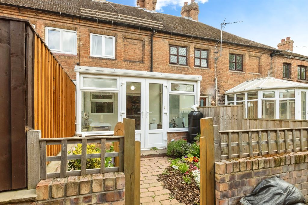 Property photo 1 of 17