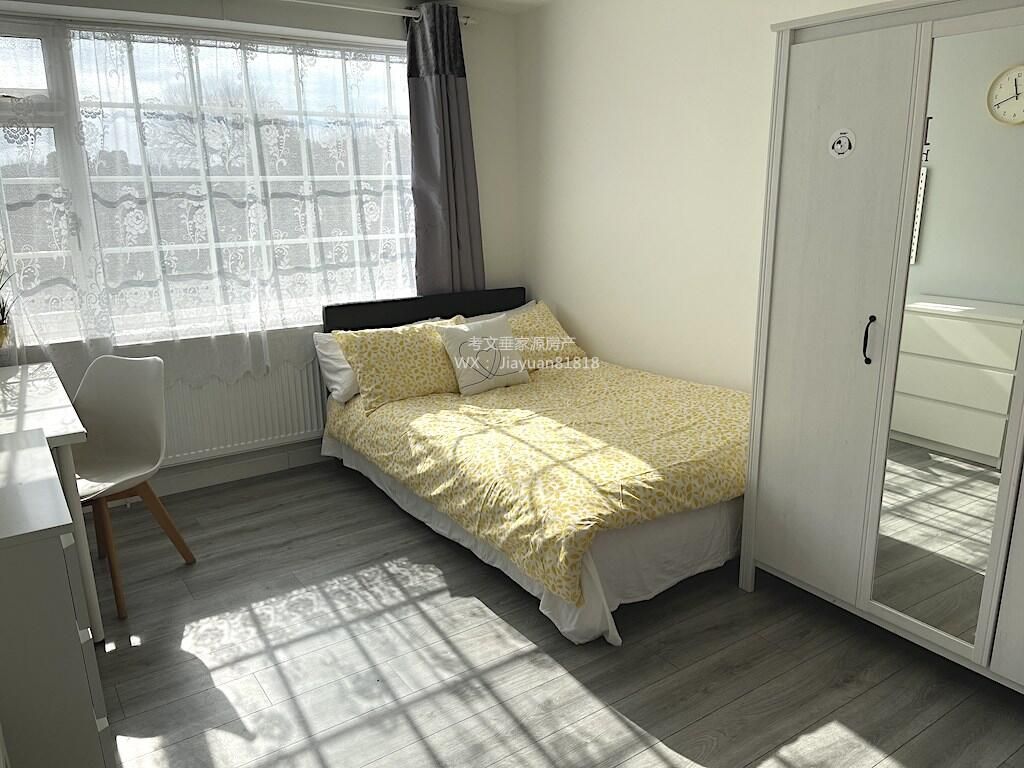 Property photo 3 of 45