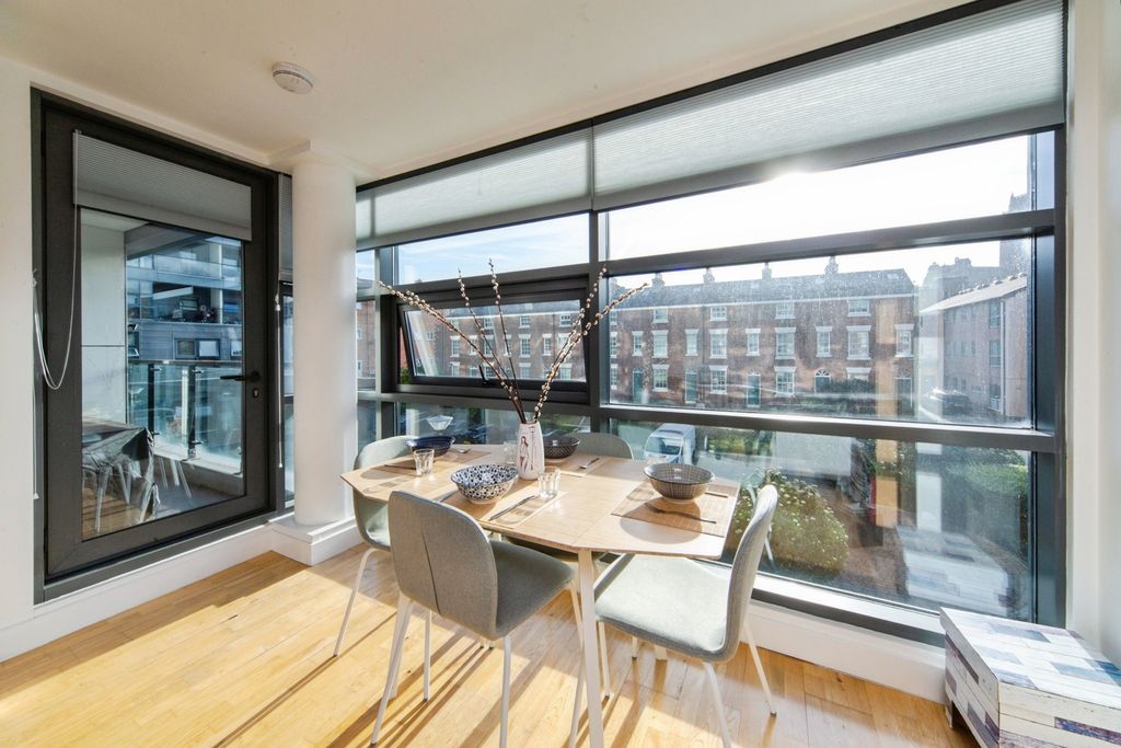 Property photo 2 of 18 Pbox-Img.Jpg