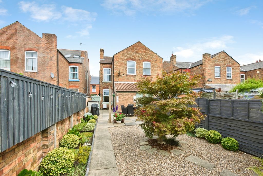 Property photo 2 of 15 Pbox-Img.Jpg